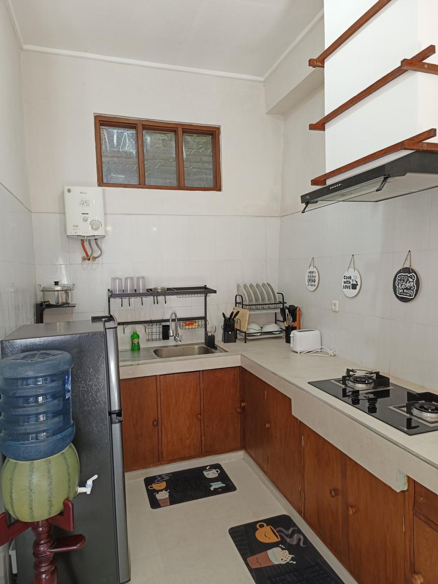 Made Oka Homestay And Warung มุนดุก ภายนอก รูปภาพ