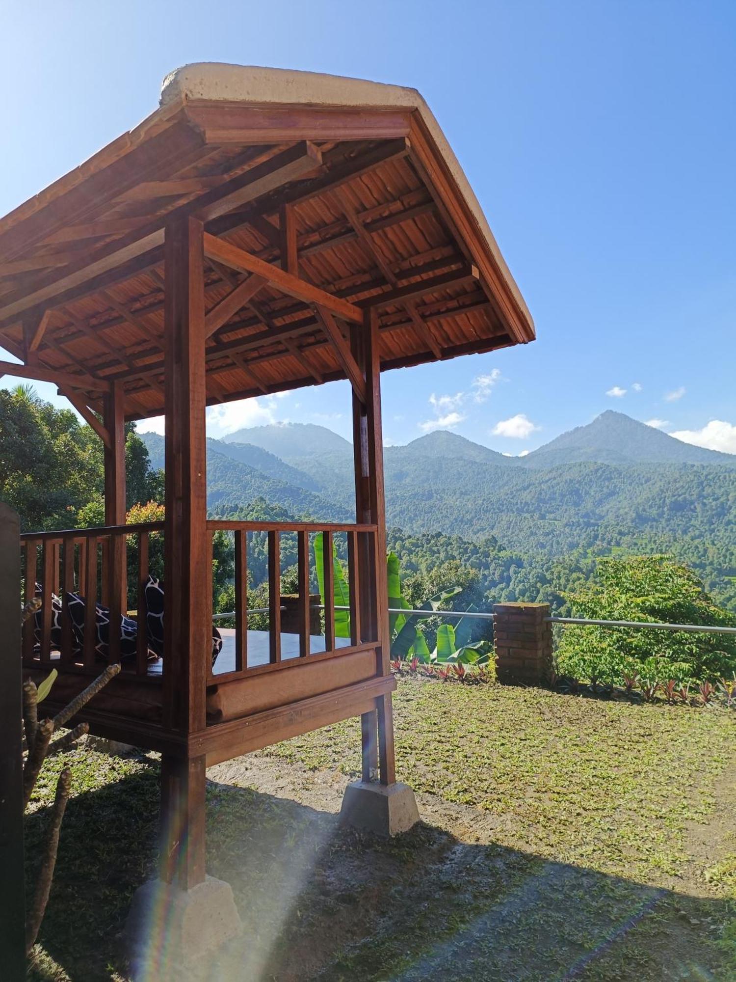 Made Oka Homestay And Warung มุนดุก ภายนอก รูปภาพ