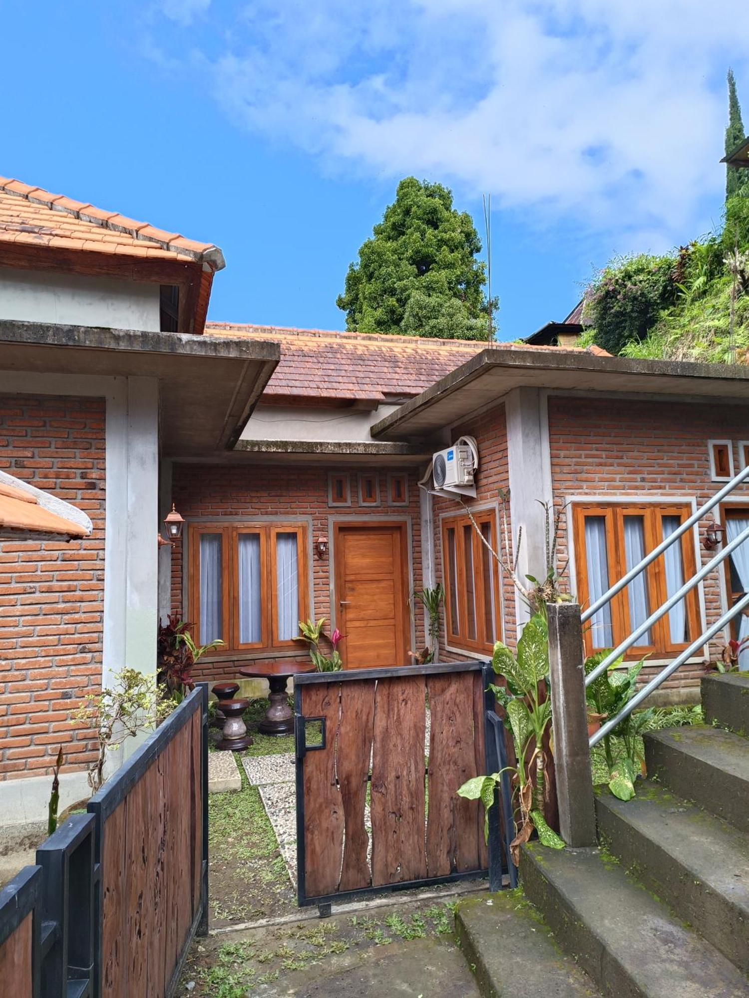 Made Oka Homestay And Warung มุนดุก ภายนอก รูปภาพ