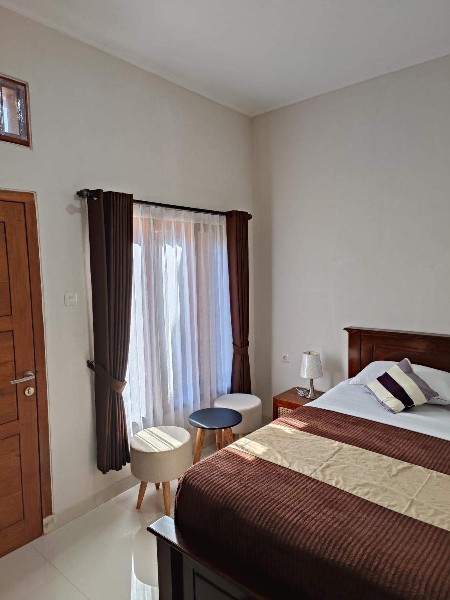 Made Oka Homestay And Warung มุนดุก ภายนอก รูปภาพ