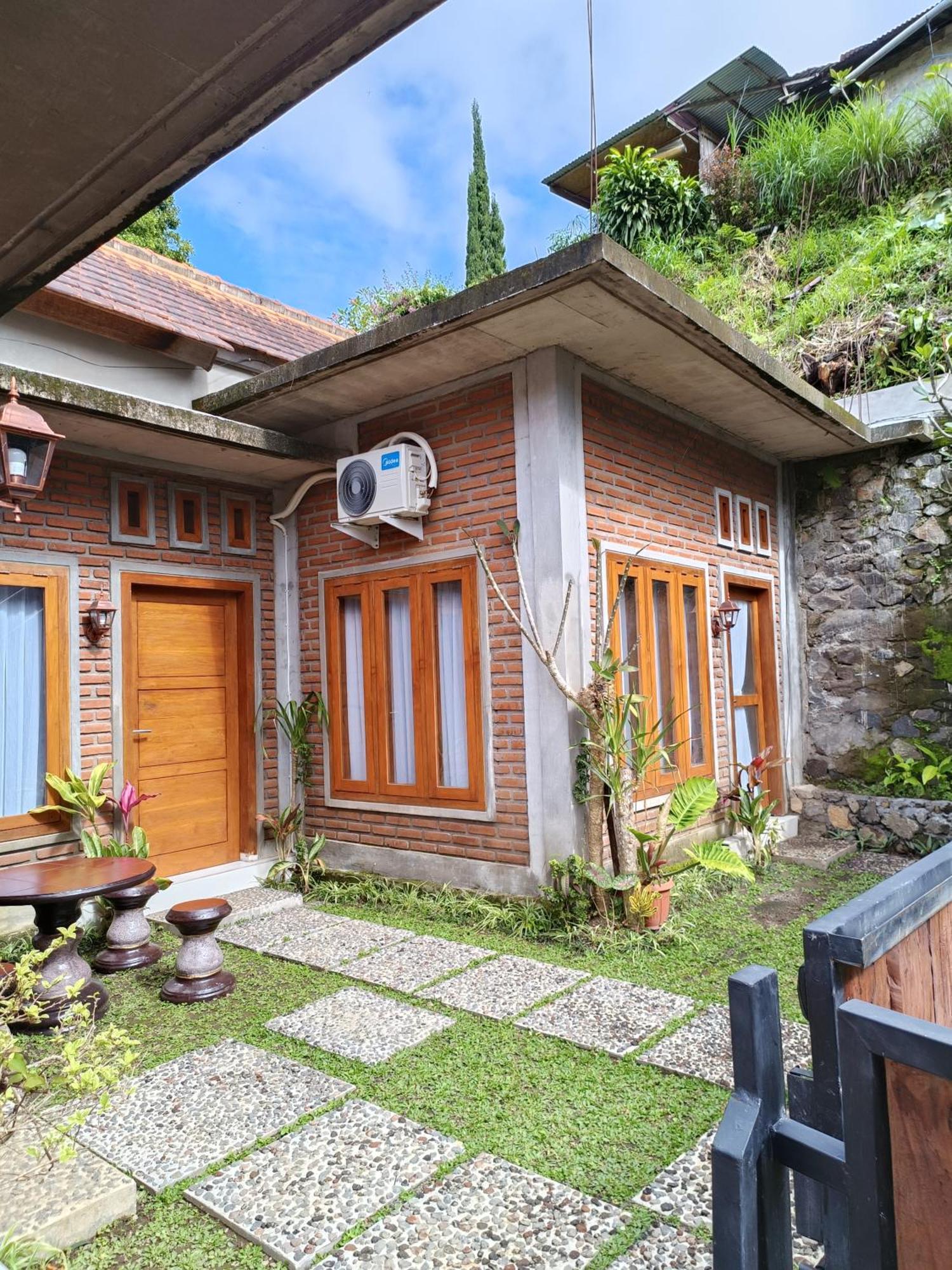 Made Oka Homestay And Warung มุนดุก ภายนอก รูปภาพ