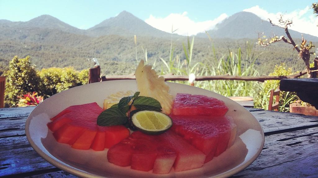 Made Oka Homestay And Warung มุนดุก ภายนอก รูปภาพ